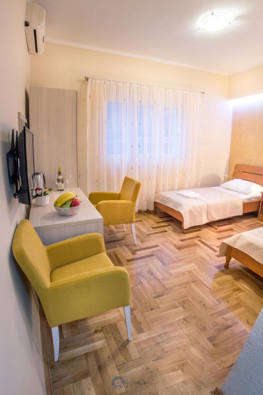 קוטור Apartments Vila Marija מראה חיצוני תמונה