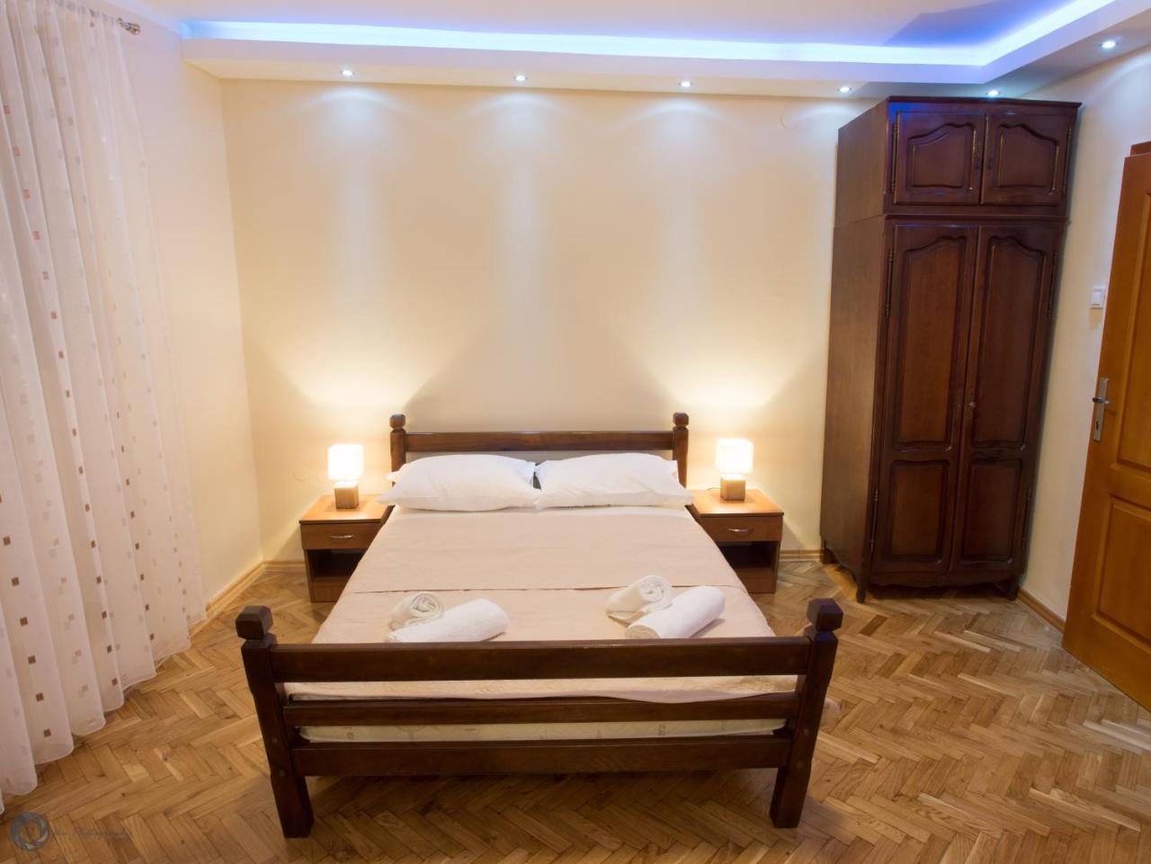 קוטור Apartments Vila Marija מראה חיצוני תמונה