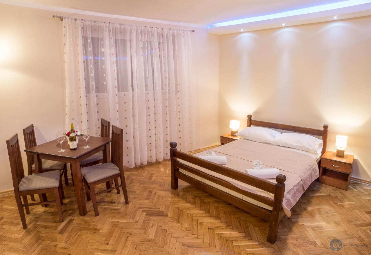 קוטור Apartments Vila Marija מראה חיצוני תמונה