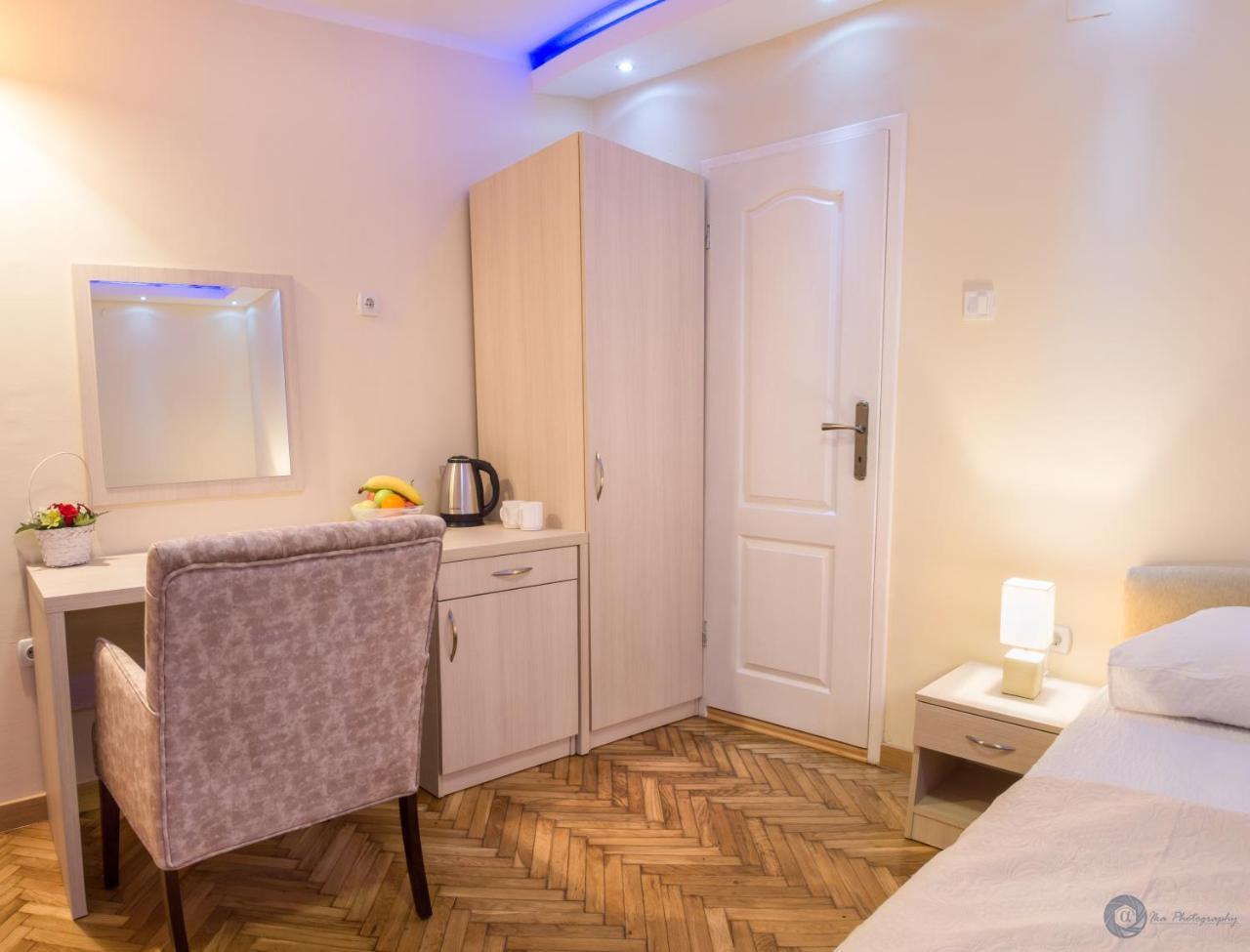 קוטור Apartments Vila Marija מראה חיצוני תמונה